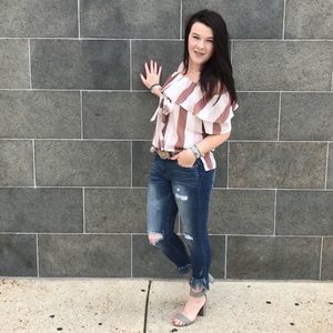 Meet your Posher, Danielle